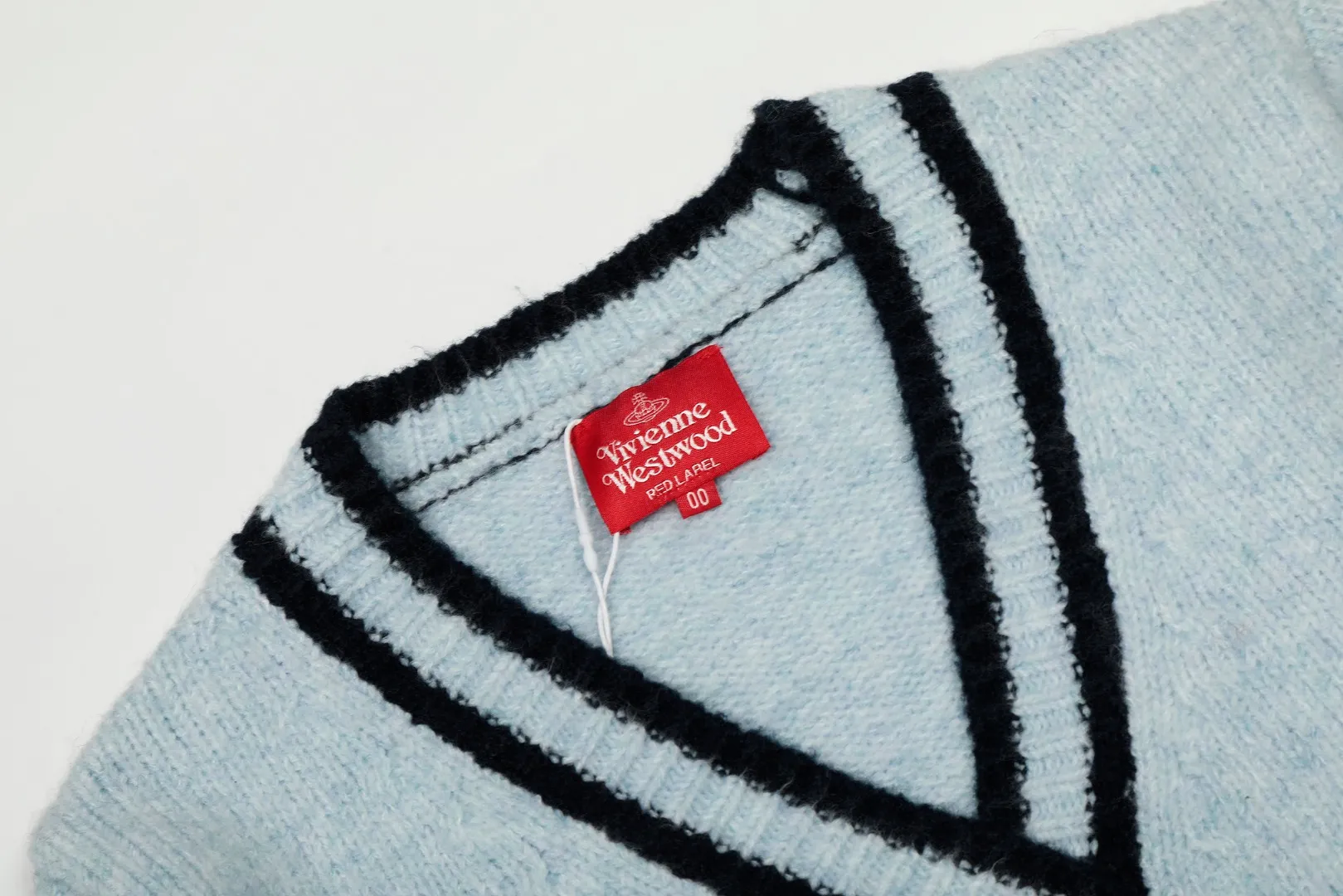 VIV top quality - limited to Japan" vivienne west wood 25th autumn and winter new three-color patchwork wool embroidered cardigan Color: Blue Size: S M L
